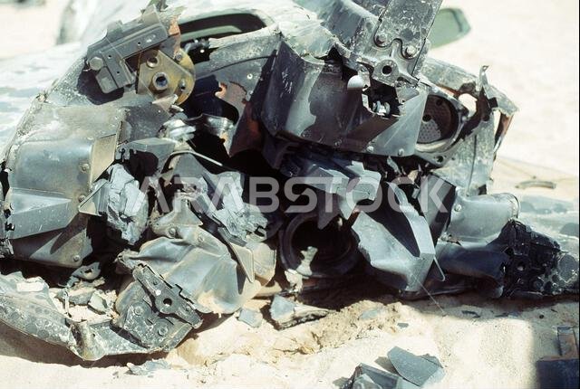 صورة لذيل صاروخ سكود أسقطه صاروخ باتريوت تكتيكي للدفاع الجوي من طراز MIM-104 خارج الرياض خلال عملية عاصفة الصحراء. الموضوع: عملية/سلسلة: عاصفة الصحراء. الدولة: المملكة العربية السعودية.