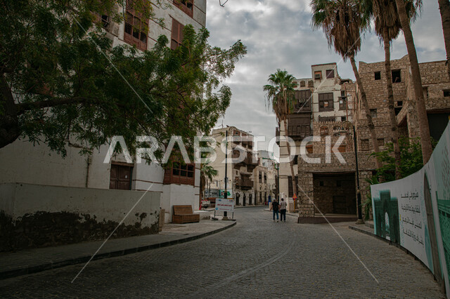 المباني الأثرية في البلد التاريخي في مدينة جدة بالمملكة العربية السعودية، المدينة التاريخية في جدة، التصميم المعماري العربي القديم، أماكن سياحية، المعالم التاريخية في جدة, حي البلد