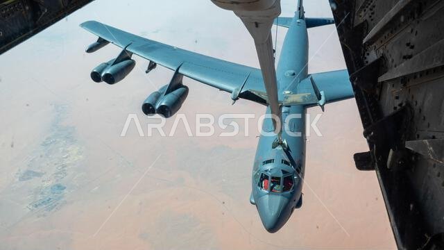 في الرابع من سبتمبر/أيلول 2022، اقتربت قاذفة من طراز B-52H ستراتوفورتريس تابعة لسلاح الجو الأمريكي، والمخصصة للجناح الخامس للقاذفات في قاعدة مينوت الجوية بولاية داكوتا الشمالية، من طائرة KC-10 إكستندر تابعة للسرب 908 للتزود بالوقود جواً في قاعدة الأمير سلطان الجوية بالمملكة العربية السعودية، وذلك لتقديم الدعم في التزود بالوقود جواً، خلال مهمة لقوة المهام القاذفة، فوق منطقة مسؤولية القيادة المركزية الأمريكية. تُظهر مهام قوة المهام القاذفة التزام الولايات المتحدة بالأمن والاستقرار الإقليميين من خل