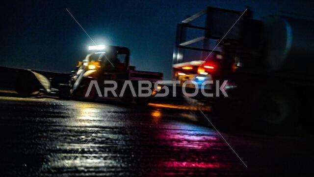 يقوم جنود من القوات الجوية الأمريكية، تابعون للسرب 577 للهندسة المدنية الاستكشافية، بفك وإزالة المطاط من مدرج قاعدة الأمير سلطان الجوية في المملكة العربية السعودية، في 9 سبتمبر 2022. يُذكر أن السرب 577 للهندسة المدنية الاستكشافية، وهو نصف المجموعة الأولى للهندسة المدنية الاستكشافية، يُعنى بإنشاء ودعم عمليات المطارات في المواقع التي تعمل فيها طائرات القوات الجوية الأمريكية. (المجموعة الأولى للهندسة المدنية الاستكشافية، الجناح الجوي الاستكشافي 378، السرب 378 للهندسة المدنية الاستكشافية، السرب 577 