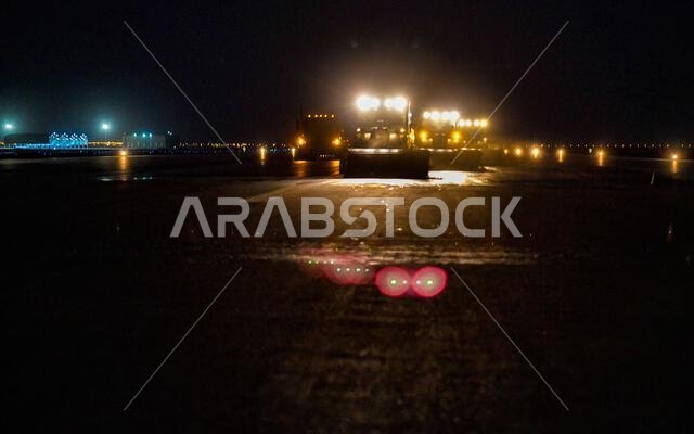 يقوم جنود من القوات الجوية الأمريكية، تابعون للسرب 577 للهندسة المدنية الاستكشافية، بفك وإزالة المطاط من مدرج قاعدة الأمير سلطان الجوية في المملكة العربية السعودية، في 9 سبتمبر 2022. يُذكر أن السرب 577 للهندسة المدنية الاستكشافية، وهو نصف المجموعة الأولى للهندسة المدنية الاستكشافية، يُعنى بإنشاء ودعم عمليات المطارات في المواقع التي تعمل فيها طائرات القوات الجوية الأمريكية. (المجموعة الأولى للهندسة المدنية الاستكشافية، الجناح الجوي الاستكشافي 378، السرب 378 للهندسة المدنية الاستكشافية، السرب 577 يقوم جنود من القوات الجوية الأمريكية، تابعون للسرب 577 للهندسة المدنية الاستكشافية، بفك وإزالة المطاط من مدرج قاعدة الأمير سلطان الجوية في المملكة العربية السعودية، في 9 سبتمبر 2022. يُذكر أن السرب 577 للهندسة المدنية الاستكشافية، وهو نصف المجموعة الأولى للهندسة المدنية الاستكشافية، يُعنى بإنشاء ودعم عمليات المطارات في المواقع التي تعمل فيها طائرات القوات الجوية الأمريكية. (المجموعة الأولى للهندسة المدنية الاستكشافية، الجناح الجوي الاستكشافي 378، السرب 378 للهندسة المدنية الاستكشافية، السرب 577
