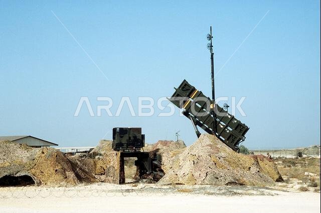 A view of a U.S. Army MIM-104 Patriot anti-aircraft missile site at an air base during Operation Desert Shield. Subject Operation/Series: DESERT SHIELD Country: Saudi Arabia (SAU)