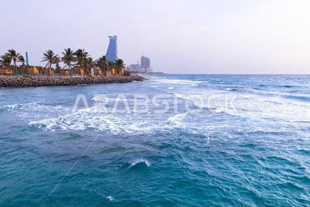 شاطئ جدة، المملكة العربية السعودية - إطلالة على كورنيش البحر الأحمر عند غروب الشمس، واجهة بحرية