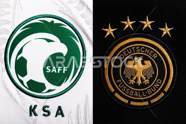 صورة مقرّبة لشعار المنتخب الوطني لكرة القدم على الطقم الأساسي. كأس العالم FIFA قطر 2022.