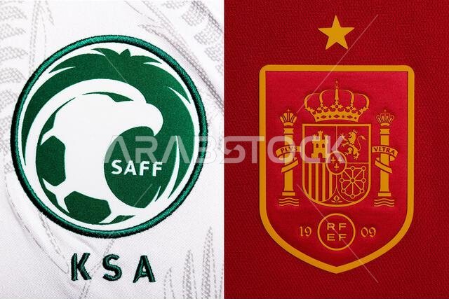 صورة مقرّبة لشعار المنتخب الوطني لكرة القدم على الطقم الأساسي. كأس العالم FIFA قطر 2022.