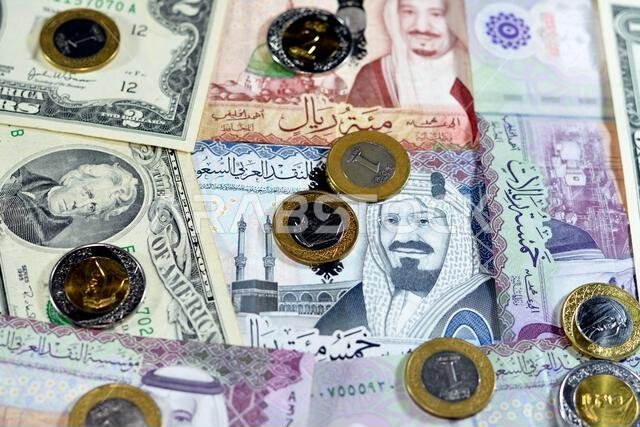 خلفية عن العملات النقدية الأمريكية (الأوراق النقدية والعملات المعدنية) مقارنةً بالعملات السعودية (الأوراق النقدية والعملات المعدنية)، وسعر صرف العملات السعودية والأمريكية