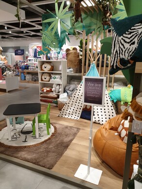 A quiet and tidy living room for children, activities and games for children, interior design, shops and stores dedicated to children's furniture.