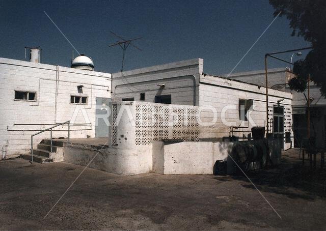 Jeddah - Official Vehicle Maintenance Building - 1986, United States photographs Related to Embassies, Consulates, and Other Overseas Buildings