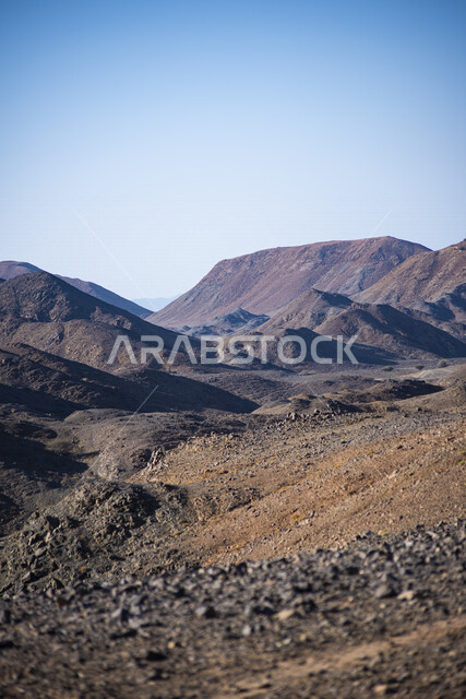 التكوينات الصخرية الطبيعية في الصحراء بالمملكة العربية السعودية، المرتفعات و الجبال الصخرية، الطبيعة الجبليه في السعودية، السياحة في السعودية