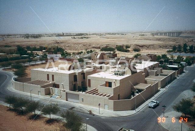 الرياض - مقر إقامة رئيس وكالة وزارة الدفاع - ١٩٩٠، صور فوتوغرافية للولايات المتحدة الأمريكية متعلقة بالسفارات والقنصليات والمباني الأخرى في الخارج الرياض - مقر إقامة رئيس وكالة وزارة الدفاع - ١٩٩٠، صور فوتوغرافية للولايات المتحدة الأمريكية متعلقة بالسفارات والقنصليات والمباني الأخرى في الخارج