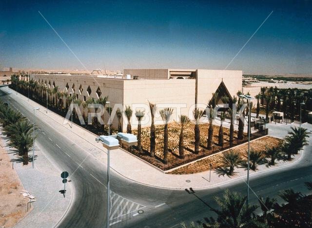 الرياض - مبنى مكتب المستشارية - ١٩٨٦، صور فوتوغرافية للولايات المتحدة الأمريكية متعلقة بالسفارات والقنصليات والمباني الأخرى في الخارج