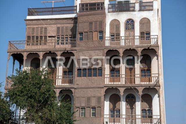 واجهة منزل شهباتلي، حي البلد التاريخي، جدة، المملكة العربية السعودية 1