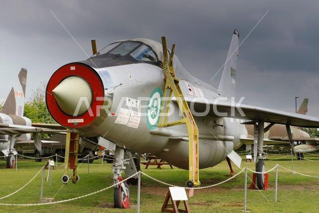 طائرة إنجلش إلكتريك لايتنينج T55، 55-713، في متحف ميدلاند الجوي، متحف كوفنتري الجوي. طائرة إنجلش إلكتريك لايتنينج T55، 55-713، في متحف ميدلاند الجوي، متحف كوفنتري الجوي.