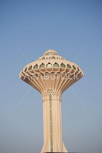 منظر صباحي لكورنيش الخبر. مدينة الخبر، برج المياه، المملكة العربية السعودية