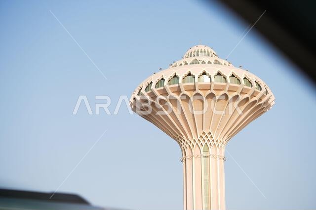 منظر صباحي لكورنيش الخبر. مدينة الخبر، برج المياه، المملكة العربية السعودية