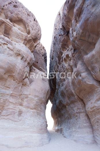 المملكة العربية السعودية، مدائن صالح، الموقع الأثري الذي يضم مقبرة نبطية تعود إلى القرن الأول الميلادي المملكة العربية السعودية، مدائن صالح، الموقع الأثري الذي يضم مقبرة نبطية تعود إلى القرن الأول الميلادي