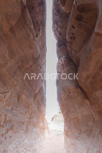 المملكة العربية السعودية، مدائن صالح، الموقع الأثري الذي يضم مقبرة نبطية من القرن الأول الميلادي المملكة العربية السعودية، مدائن صالح، الموقع الأثري الذي يضم مقبرة نبطية من القرن الأول الميلادي