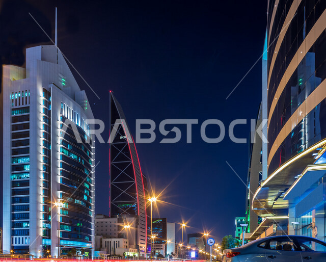 صورة إبداعية لمدينة الرياض في وضع الليل ، الأبراج وناطحات السحاب ، الفن الهندسي المعماري بالسعودية ، معالم سياحية مشهورة بالرياض في المملكة العربية السعودية ، طرق وشوارع الرياض ، السياحة في السعودية