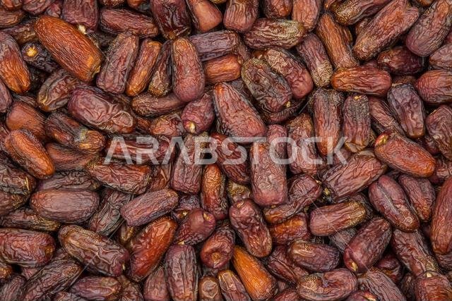 From the fruits of Madinah Al-Munawwarah dates, Kingdom of Saudi Arabia, Ajwa, Sagai, Safawi, Majdoul, Lubana, Mabroum, Khudari, Anbara