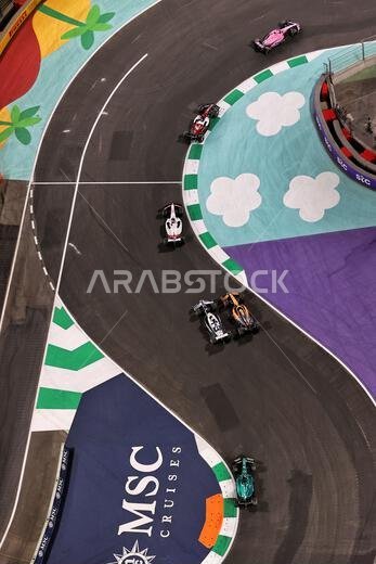 بيير جاسلي (فرنسا) وألفا تاوري AT03 ولاندو نوريس (بريطانيا) وماكلارين MCL36 يتنافسان على المركز. جائزة المملكة العربية السعودية الكبرى 2022 - الأحد 27 مارس 2022. جدة، المملكة العربية السعودية.