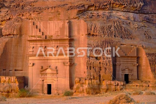 المملكة العربية السعودية، منطقة المدينة المنورة، العلا أو العلا، القبر النبطي في الحجر (مدائن صالح) الموقع الأثري، قبر جبل الخريمات المملكة العربية السعودية، منطقة المدينة المنورة، العلا أو العلا، القبر النبطي في الحجر (مدائن صالح) الموقع الأثري، قبر جبل الخريمات