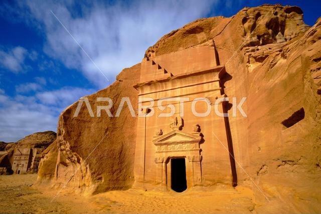 المملكة العربية السعودية، منطقة المدينة المنورة، العلا أو العلا، القبر النبطي في الحجر (مدائن صالح) الموقع الأثري، قبر جبل الخريمات