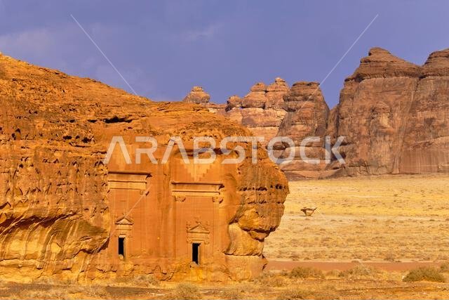 المملكة العربية السعودية، منطقة المدينة المنورة، العلا أو العلا، قبر النبطي في الحجر (مدائن صالح) الموقع الأثري، قبر جبل الأحمر
