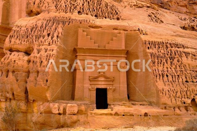 المملكة العربية السعودية، منطقة المدينة المنورة، العلا أو العلا، القبر النبطي في الحجر (مدائن صالح) الموقع الأثري، قبر جبل الخريمات