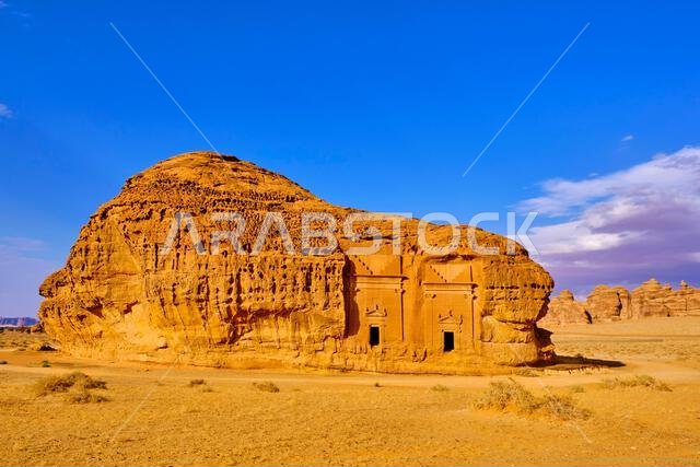 المملكة العربية السعودية، منطقة المدينة المنورة، العلا أو العلا، قبر النبطي في الحجر (مدائن صالح) الموقع الأثري، قبر جبل الأحمر