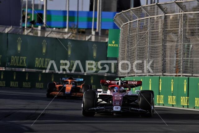 فالتيري بوتاس (فنلندا)، فريق ألفا روميو للفورمولا 1، سيارة C42. 25 مارس 2022، بطولة العالم للفورمولا 1، الجولة الثانية، جائزة السعودية الكبرى، جدة، المملكة العربية السعودية، يوم التجارب الحرة. حقوق الصورة محفوظة لـ: XPB/Press Association Images.