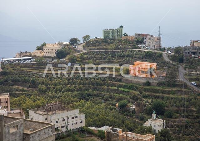قرية جبلية قرب الحدود اليمنية، محافظة جيزان، جبال فيفا، المملكة العربية السعودية