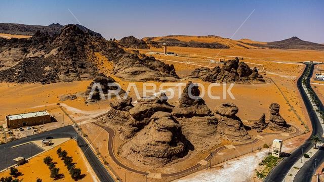 صورة جوية للفن الصخري في منطقة حائل، أحد مواقع التراث العالمي لليونسكو، جبة، المملكة العربية السعودية، الشرق الأوسط صورة جوية للفن الصخري في منطقة حائل، أحد مواقع التراث العالمي لليونسكو، جبة، المملكة العربية السعودية، الشرق الأوسط