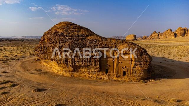 صورة جوية للمقابر الصخرية، مدائن صالح (الحجر)، موقع تراث عالمي لليونسكو، العلا، المملكة العربية السعودية، الشرق الأوسط