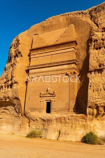 Rock tomb, Madain Saleh (Hegra) (Al Hijr), UNESCO World Heritage Site, Al Ula, Kingdom of Saudi Arabia, Middle East