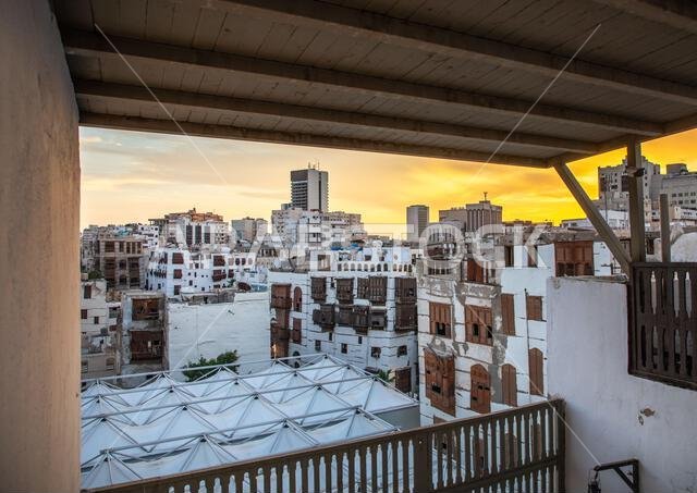 إطلالة على البلد من بيت شرباتلي الثقافي، منطقة مكة المكرمة، جدة، المملكة العربية السعودية إطلالة على البلد من بيت شرباتلي الثقافي، منطقة مكة المكرمة، جدة، المملكة العربية السعودية