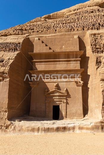 غرف الدفن الشهيرة في العلا، بالمملكة العربية السعودية غرف الدفن الشهيرة في العلا، بالمملكة العربية السعودية