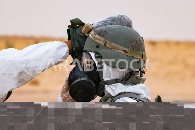 قاعدة الأمير سلطان الجوية، المملكة العربية السعودية - شارك طيارون من سرب إدارة الطوارئ التابع لسرب المهندسين المدنيين الاستكشافي 378 مؤخرًا في تدريب على التعامل مع المواد الخطرة في قاعدة الأمير سلطان الجوية بالمملكة العربية السعودية. وخلال التدريب، تناوبت الفرق على ممارسة القيادة والسيطرة في سيناريوهات محاكاة، بالإضافة إلى التدريب العملي على الكشف والاستجابة، وذلك بهدف تعزيز نقاط قوة كل فريق. ويُعد هذا الحدث جزءًا من سلسلة تدريبات مستمرة تهدف إلى تعزيز القدرات. قاعدة الأمير سلطان الجوية، المملكة العربية السعودية - شارك طيارون من سرب إدارة الطوارئ التابع لسرب المهندسين المدنيين الاستكشافي 378 مؤخرًا في تدريب على التعامل مع المواد الخطرة في قاعدة الأمير سلطان الجوية بالمملكة العربية السعودية. وخلال التدريب، تناوبت الفرق على ممارسة القيادة والسيطرة في سيناريوهات محاكاة، بالإضافة إلى التدريب العملي على الكشف والاستجابة، وذلك بهدف تعزيز نقاط قوة كل فريق. ويُعد هذا الحدث جزءًا من سلسلة تدريبات مستمرة تهدف إلى تعزيز القدرات.