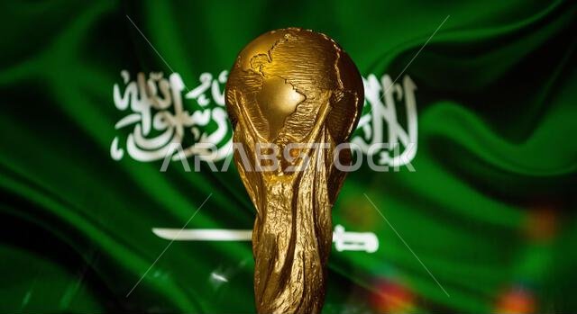 6 أكتوبر 2021 الرياض، المملكة العربية السعودية. كأس العالم لكرة القدم على خلفية علم المملكة العربية السعودية. 6 أكتوبر 2021 الرياض، المملكة العربية السعودية. كأس العالم لكرة القدم على خلفية علم المملكة العربية السعودية.