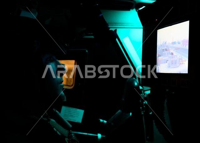 شارك الجندي أول تايلور فرنانديز، فني إبطال المتفجرات في السرب الهندسي المدني الاستكشافي 378 التابع لسلاح الجو الأمريكي، في تدريب على الاستجابة السريعة في ظروف انقطاع التيار الكهربائي في قاعدة الأمير سلطان الجوية، المملكة العربية السعودية، في 12 يونيو 2021. وشارك في التدريب المتكامل كل من فريق إبطال المتفجرات وقوات الأمن والطاقم الطبي في قاعدة الأمير سلطان الجوية لتعزيز القدرات الدفاعية والحفاظ على الجاهزية في جميع الأوقات. شارك الجندي أول تايلور فرنانديز، فني إبطال المتفجرات في السرب الهندسي المدني الاستكشافي 378 التابع لسلاح الجو الأمريكي، في تدريب على الاستجابة السريعة في ظروف انقطاع التيار الكهربائي في قاعدة الأمير سلطان الجوية، المملكة العربية السعودية، في 12 يونيو 2021. وشارك في التدريب المتكامل كل من فريق إبطال المتفجرات وقوات الأمن والطاقم الطبي في قاعدة الأمير سلطان الجوية لتعزيز القدرات الدفاعية والحفاظ على الجاهزية في جميع الأوقات.