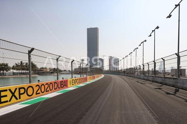 جدة، المملكة العربية السعودية. 2 ديسمبر 2021. أجواء الحلبة - تفاصيل المسار. 2 ديسمبر 2021. بطولة العالم للفورمولا 1، الجولة 21، جائزة السعودية الكبرى، جدة، المملكة العربية السعودية، يوم التحضير. حقوق الصورة: XPB/Press Association Images. المصدر: XPB Images Ltd/Alamy Live News