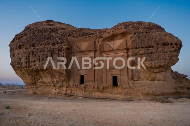 الجبل الأحمر - مقبرة نبطية الجبل الأحمر - مقبرة نبطية
