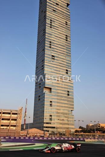 جدة، المملكة العربية السعودية. 3 ديسمبر 2021. كيمي رايكونن (فنلندا) ألفا روميو ريسينغ C41. سباق الجائزة الكبرى السعودي، الجمعة 3 ديسمبر 2021. جدة، المملكة العربية السعودية. حقوق الصورة: جيمس موي/ألامي لايف نيوز
