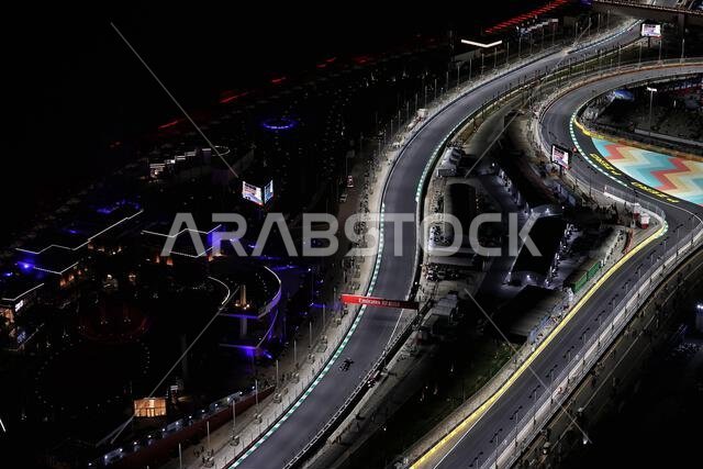 جدة، المملكة العربية السعودية. 3 ديسمبر 2021. لويس هاميلتون (بريطانيا) - مرسيدس AMG F1 W12. سباق الجائزة الكبرى السعودي، الجمعة 3 ديسمبر 2021. جدة، المملكة العربية السعودية. حقوق الصورة: جيمس موي/ألامي لايف نيوز