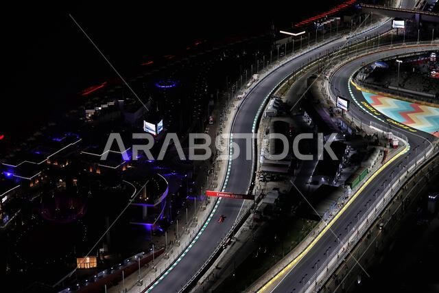جدة، المملكة العربية السعودية. 3 ديسمبر 2021. شارل لوكلير (مون) فيراري SF-21. سباق الجائزة الكبرى السعودي، الجمعة 3 ديسمبر 2021. جدة، المملكة العربية السعودية. حقوق الصورة: جيمس موي/ألامي لايف نيوز