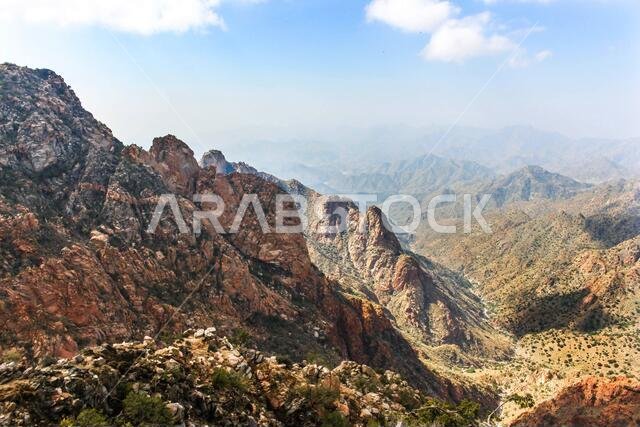 مناظر جبال الهدى بالقرب من الطائف، غرب المملكة العربية السعودية