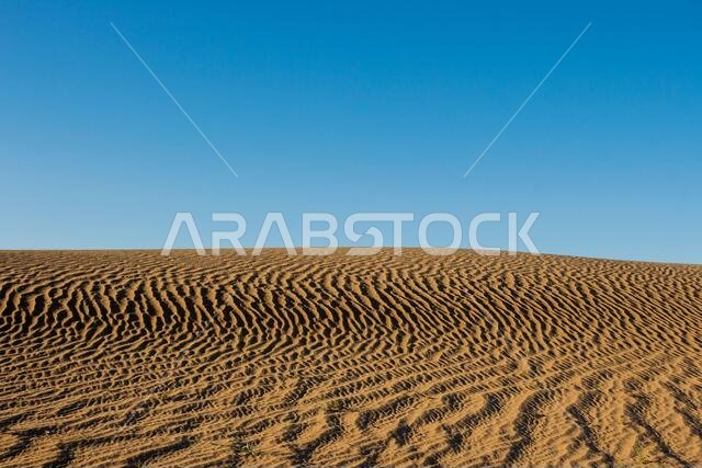 sand dunes in saudi arabia