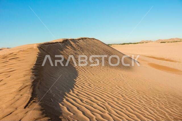 sand dunes in saudi arabia