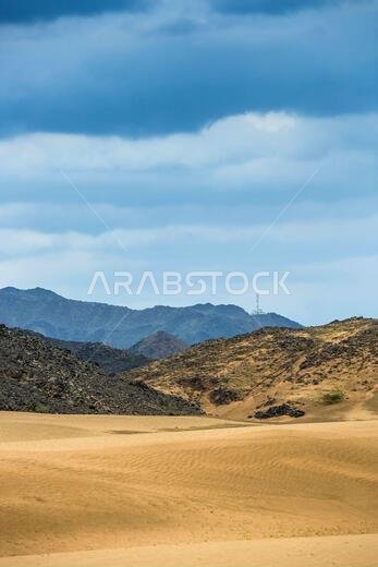 المناظر الطبيعية الصحراوية في المملكة العربية السعودية