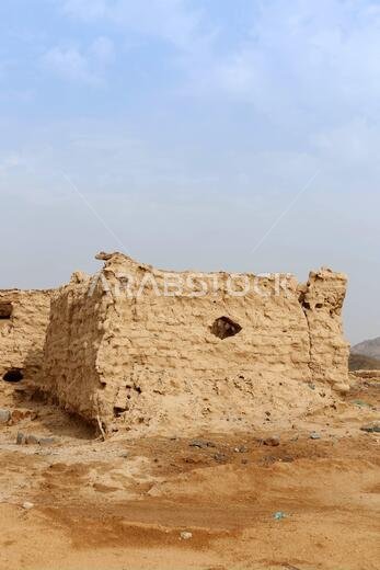 Old House in Yanbu Al Nakhl Historical Place, Saudi Arabia Old House in Yanbu Al Nakhl Historical Place, Saudi Arabia