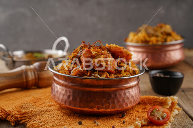 A plate of delicious biryani rice with meat, dazzling rice, traditional Arab dishes, Arab food, traditional dishes, delicious recipes and food dishes, delicious healthy meals, oriental restaurants, restaurants for oriental Arab food